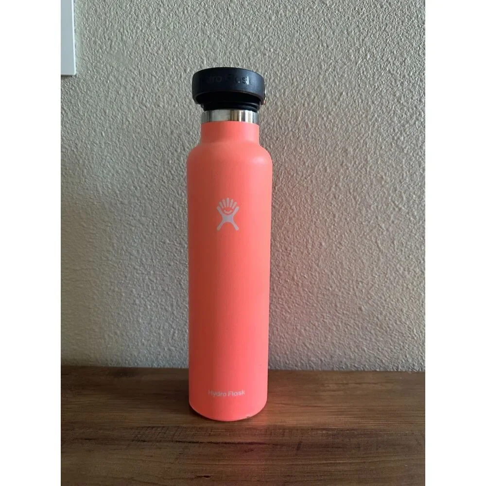 Hydro Flask  24oz Coral / Pink Standard Mouth with Sports Cap Water Bottle